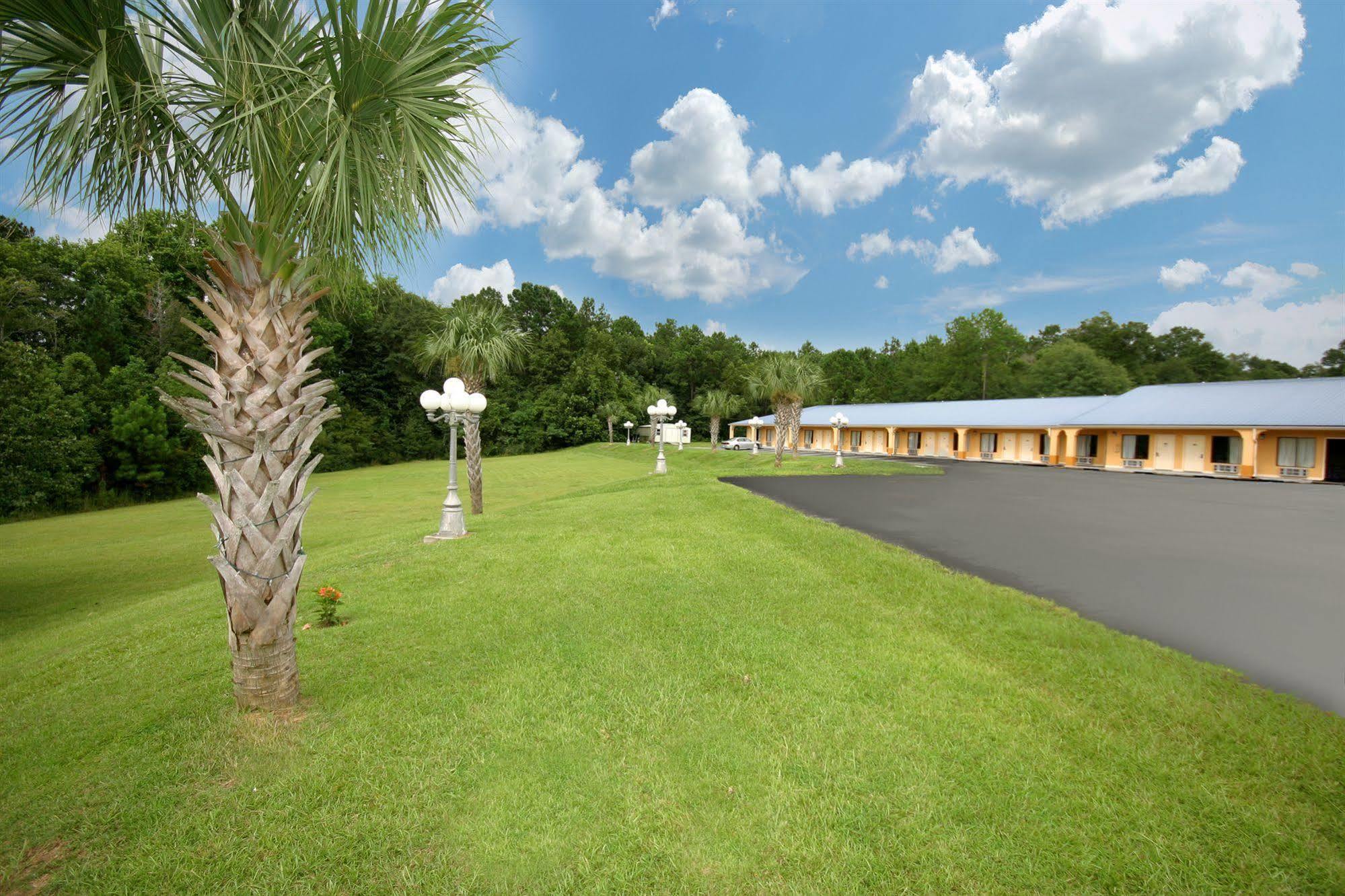 Days Inn by Wyndham DeFuniak Springs Exterior foto